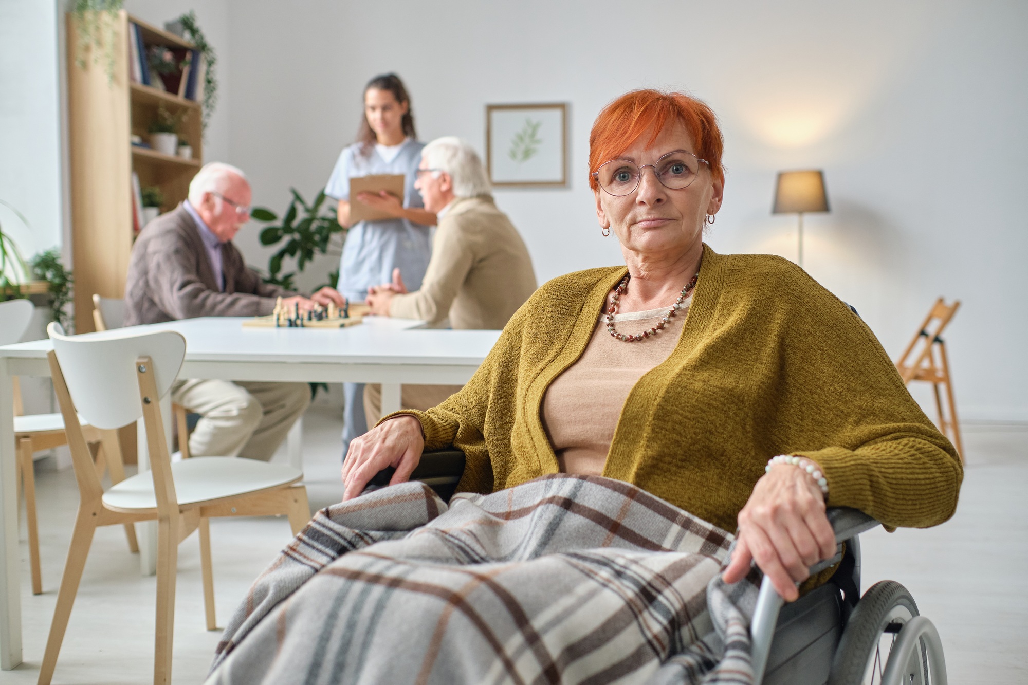 Maison de Retraite vs Adaptation du Domicile : Quelle Solution Optimale pour les Seniors ?